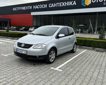 Сірий Фольксваген Фокс, об'ємом двигуна 1.2 л та пробігом 193 тис. км за 5500 $, фото 1 на Automoto.ua