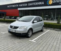 Сірий Фольксваген Фокс, об'ємом двигуна 1.2 л та пробігом 193 тис. км за 5500 $, фото 1 на Automoto.ua