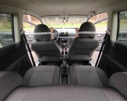 Серый Фольксваген Фокс, объемом двигателя 1.2 л и пробегом 269 тыс. км за 4600 $, фото 18 на Automoto.ua