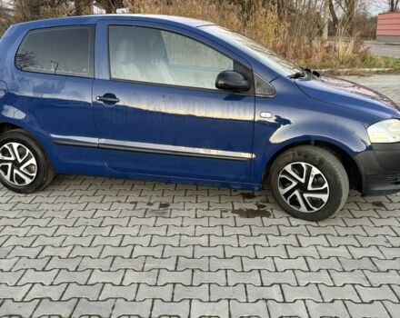 Синій Фольксваген Фокс, об'ємом двигуна 1.4 л та пробігом 103 тис. км за 3950 $, фото 2 на Automoto.ua