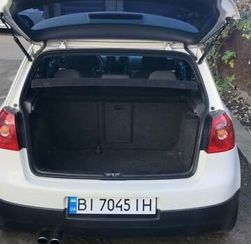 Белый Фольксваген Гольф ГТИ, объемом двигателя 1.98 л и пробегом 225 тыс. км за 5900 $, фото 5 на Automoto.ua