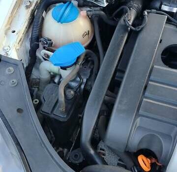 Белый Фольксваген Гольф ГТИ, объемом двигателя 1.98 л и пробегом 225 тыс. км за 5900 $, фото 15 на Automoto.ua