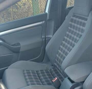 Белый Фольксваген Гольф ГТИ, объемом двигателя 1.98 л и пробегом 225 тыс. км за 5900 $, фото 13 на Automoto.ua