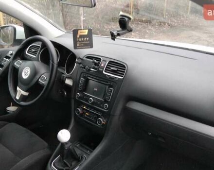 Белый Фольксваген Гольф ГТИ, объемом двигателя 1.4 л и пробегом 210 тыс. км за 5600 $, фото 10 на Automoto.ua