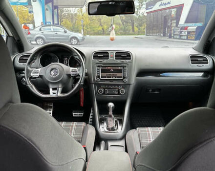 Фольксваген Гольф ГТИ 2010 в Кропивницком (Кировограде) на Automoto.ua Белый Фольксваген Гольф ГТИ, объемом двигателя 1.98 л и пробегом 213 тыс. км за 9700 $, фото 23 на Automoto.ua