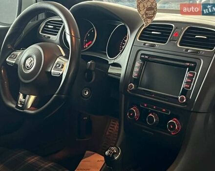 Білий Фольксваген Гольф ГТІ, об'ємом двигуна 1.98 л та пробігом 278 тис. км за 9200 $, фото 17 на Automoto.ua
