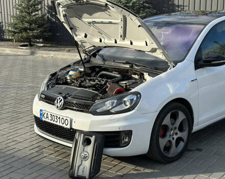 Фольксваген Гольф ГТИ 2010 в Кропивницком (Кировограде) на Automoto.ua Белый Фольксваген Гольф ГТИ, объемом двигателя 1.98 л и пробегом 213 тыс. км за 9700 $, фото 17 на Automoto.ua