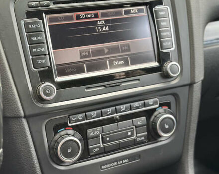 Фольксваген Гольф ГТИ 2010 в Кропивницком (Кировограде) на Automoto.ua Белый Фольксваген Гольф ГТИ, объемом двигателя 1.98 л и пробегом 213 тыс. км за 9700 $, фото 25 на Automoto.ua