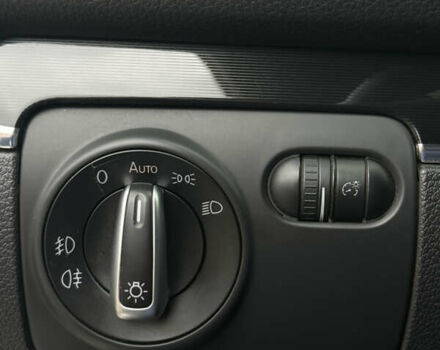 Белый Фольксваген Гольф ГТИ, объемом двигателя 2 л и пробегом 228 тыс. км за 9999 $, фото 21 на Automoto.ua