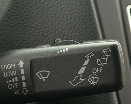 Белый Фольксваген Гольф ГТИ, объемом двигателя 2 л и пробегом 228 тыс. км за 9999 $, фото 24 на Automoto.ua