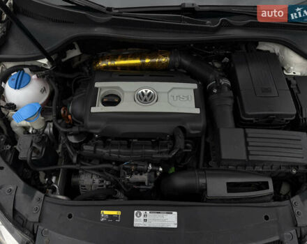 Белый Фольксваген Гольф ГТИ, объемом двигателя 2 л и пробегом 228 тыс. км за 9999 $, фото 30 на Automoto.ua