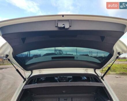 Білий Фольксваген Гольф ГТІ, об'ємом двигуна 1.98 л та пробігом 270 тис. км за 8600 $, фото 13 на Automoto.ua