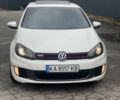 Белый Фольксваген Гольф ГТИ, объемом двигателя 1.98 л и пробегом 209 тыс. км за 9900 $, фото 1 на Automoto.ua