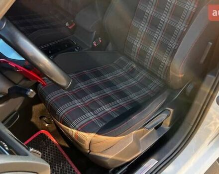 Білий Фольксваген Гольф ГТІ, об'ємом двигуна 1.98 л та пробігом 194 тис. км за 15700 $, фото 16 на Automoto.ua