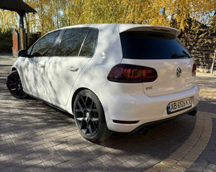 Фольксваген Гольф ГТИ 2013 в Жмеренке на Automoto.ua Белый Фольксваген Гольф ГТИ, объемом двигателя 2 л и пробегом 261 тыс. км за 11000 $, фото 7 на Automoto.ua