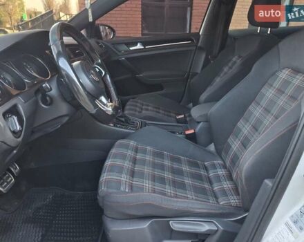 Белый Фольксваген Гольф ГТИ, объемом двигателя 1.98 л и пробегом 175 тыс. км за 14300 $, фото 37 на Automoto.ua