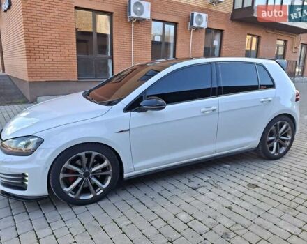 Белый Фольксваген Гольф ГТИ, объемом двигателя 1.98 л и пробегом 175 тыс. км за 14300 $, фото 17 на Automoto.ua