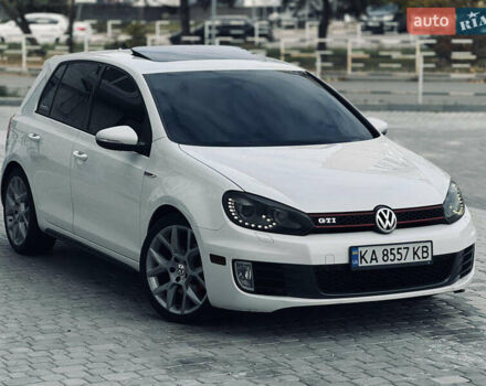 Белый Фольксваген Гольф ГТИ, объемом двигателя 1.98 л и пробегом 209 тыс. км за 10700 $, фото 25 на Automoto.ua