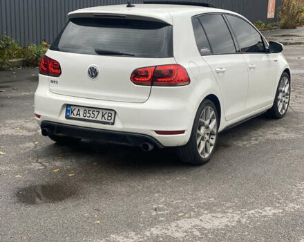 Белый Фольксваген Гольф ГТИ, объемом двигателя 1.98 л и пробегом 209 тыс. км за 9900 $, фото 4 на Automoto.ua