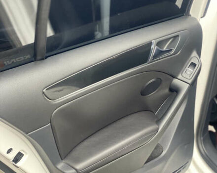 Белый Фольксваген Гольф ГТИ, объемом двигателя 1.98 л и пробегом 209 тыс. км за 10700 $, фото 15 на Automoto.ua