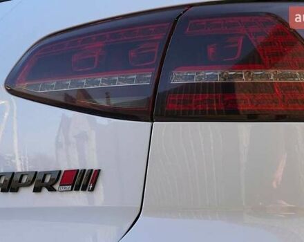 Білий Фольксваген Гольф ГТІ, об'ємом двигуна 1.98 л та пробігом 194 тис. км за 15700 $, фото 7 на Automoto.ua