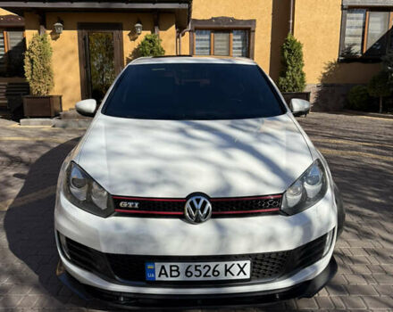 Фольксваген Гольф ГТИ 2013 в Жмеренке на Automoto.ua Белый Фольксваген Гольф ГТИ, объемом двигателя 2 л и пробегом 261 тыс. км за 11000 $, фото 2 на Automoto.ua