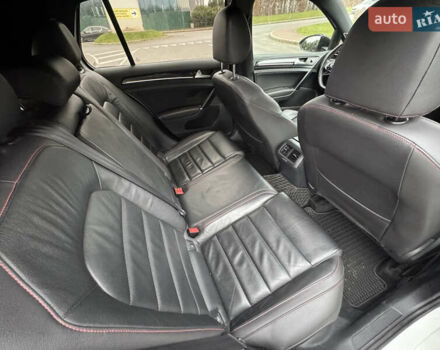 Белый Фольксваген Гольф ГТИ, объемом двигателя 1.98 л и пробегом 183 тыс. км за 13999 $, фото 34 на Automoto.ua