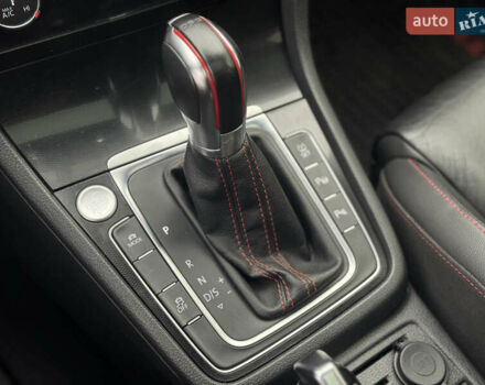 Белый Фольксваген Гольф ГТИ, объемом двигателя 1.98 л и пробегом 183 тыс. км за 13999 $, фото 26 на Automoto.ua