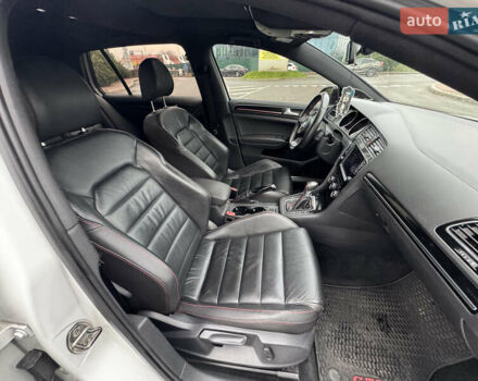 Белый Фольксваген Гольф ГТИ, объемом двигателя 1.98 л и пробегом 183 тыс. км за 13999 $, фото 35 на Automoto.ua