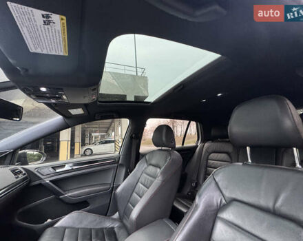 Белый Фольксваген Гольф ГТИ, объемом двигателя 1.98 л и пробегом 183 тыс. км за 13999 $, фото 19 на Automoto.ua