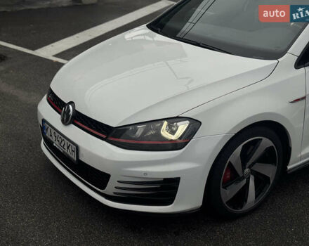 Белый Фольксваген Гольф ГТИ, объемом двигателя 1.98 л и пробегом 183 тыс. км за 13999 $, фото 4 на Automoto.ua