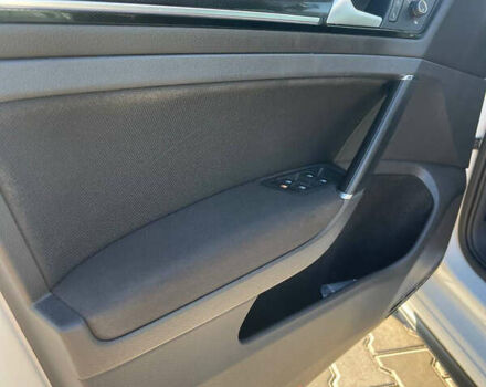 Белый Фольксваген Гольф ГТИ, объемом двигателя 1.98 л и пробегом 75 тыс. км за 15000 $, фото 7 на Automoto.ua