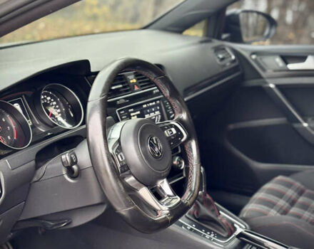 Белый Фольксваген Гольф ГТИ, объемом двигателя 2 л и пробегом 175 тыс. км за 13999 $, фото 6 на Automoto.ua