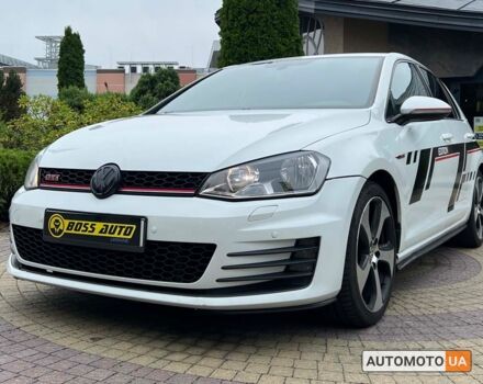 Белый Фольксваген Гольф ГТИ, объемом двигателя 2 л и пробегом 65 тыс. км за 14600 $, фото 2 на Automoto.ua