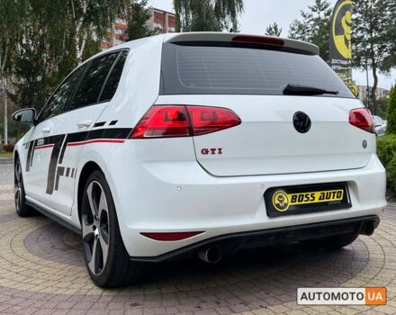 Белый Фольксваген Гольф ГТИ, объемом двигателя 2 л и пробегом 65 тыс. км за 14600 $, фото 4 на Automoto.ua