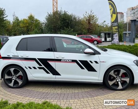 Белый Фольксваген Гольф ГТИ, объемом двигателя 2 л и пробегом 65 тыс. км за 14600 $, фото 7 на Automoto.ua