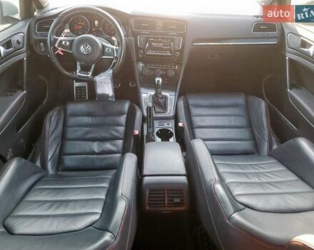 Белый Фольксваген Гольф ГТИ, объемом двигателя 1.98 л и пробегом 87 тыс. км за 2800 $, фото 7 на Automoto.ua