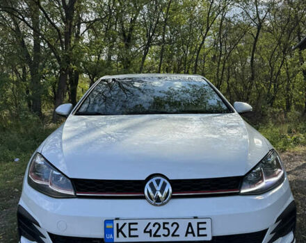 Белый Фольксваген Гольф ГТИ, объемом двигателя 1.98 л и пробегом 136 тыс. км за 14000 $, фото 1 на Automoto.ua