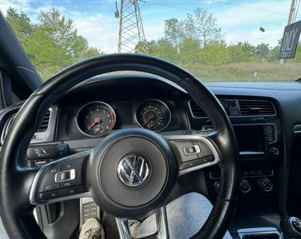 Белый Фольксваген Гольф ГТИ, объемом двигателя 1.98 л и пробегом 136 тыс. км за 14000 $, фото 5 на Automoto.ua