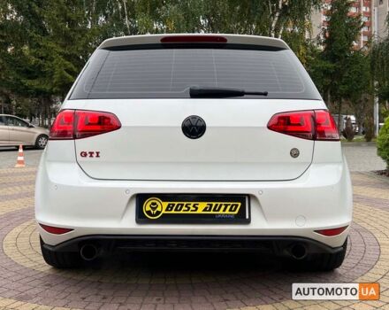 Белый Фольксваген Гольф ГТИ, объемом двигателя 2 л и пробегом 65 тыс. км за 14600 $, фото 5 на Automoto.ua