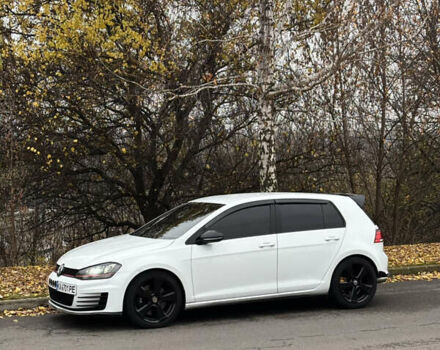 Белый Фольксваген Гольф ГТИ, объемом двигателя 2 л и пробегом 175 тыс. км за 13999 $, фото 5 на Automoto.ua