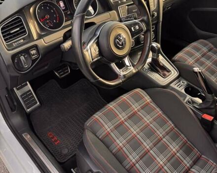 Білий Фольксваген Гольф ГТІ, об'ємом двигуна 1.98 л та пробігом 105 тис. км за 15000 $, фото 14 на Automoto.ua