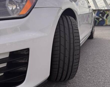 Білий Фольксваген Гольф ГТІ, об'ємом двигуна 1.98 л та пробігом 105 тис. км за 15000 $, фото 7 на Automoto.ua