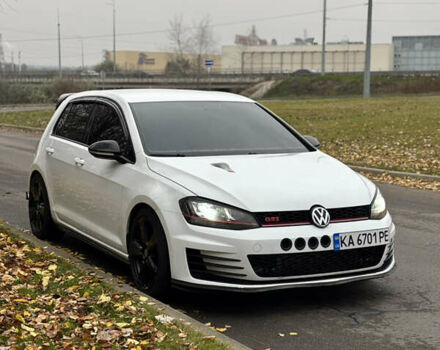 Белый Фольксваген Гольф ГТИ, объемом двигателя 2 л и пробегом 175 тыс. км за 13999 $, фото 2 на Automoto.ua