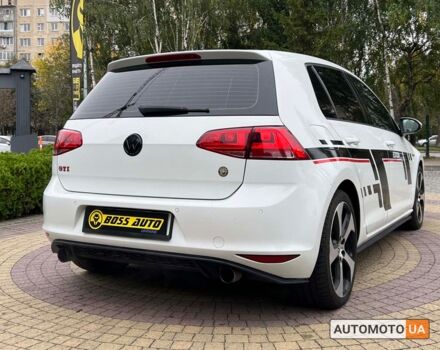 Белый Фольксваген Гольф ГТИ, объемом двигателя 2 л и пробегом 65 тыс. км за 14600 $, фото 6 на Automoto.ua