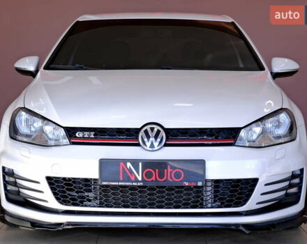 Белый Фольксваген Гольф ГТИ, объемом двигателя 2 л и пробегом 194 тыс. км за 11900 $, фото 1 на Automoto.ua