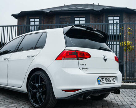 Белый Фольксваген Гольф ГТИ, объемом двигателя 1.98 л и пробегом 104 тыс. км за 13900 $, фото 11 на Automoto.ua