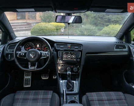 Белый Фольксваген Гольф ГТИ, объемом двигателя 1.98 л и пробегом 82 тыс. км за 14800 $, фото 40 на Automoto.ua