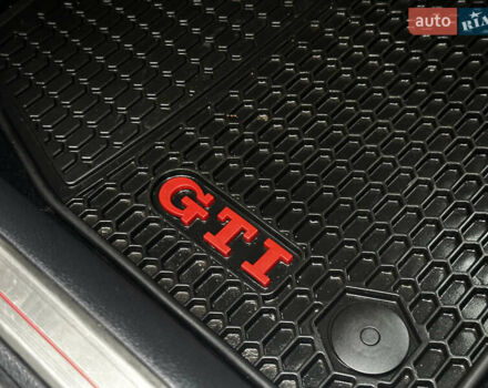 Білий Фольксваген Гольф ГТІ, об'ємом двигуна 1.98 л та пробігом 59 тис. км за 17500 $, фото 30 на Automoto.ua