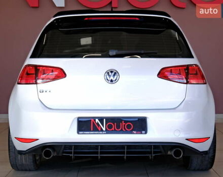 Белый Фольксваген Гольф ГТИ, объемом двигателя 2 л и пробегом 194 тыс. км за 11900 $, фото 12 на Automoto.ua